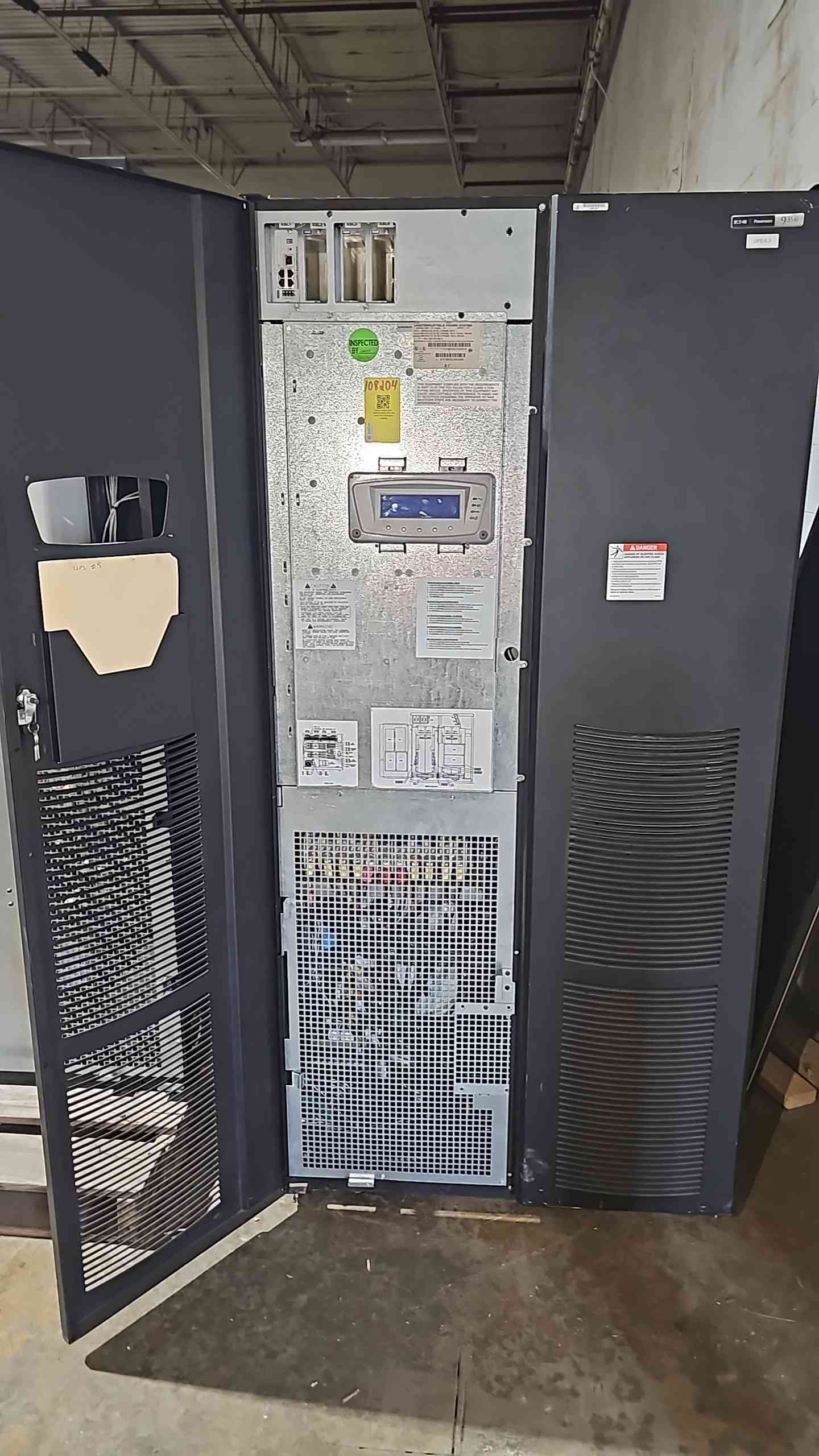 Eaton UPS 160KVA 480V 3PH 3W 9390-160 2012 AS IS for Parts (SKU:108204)