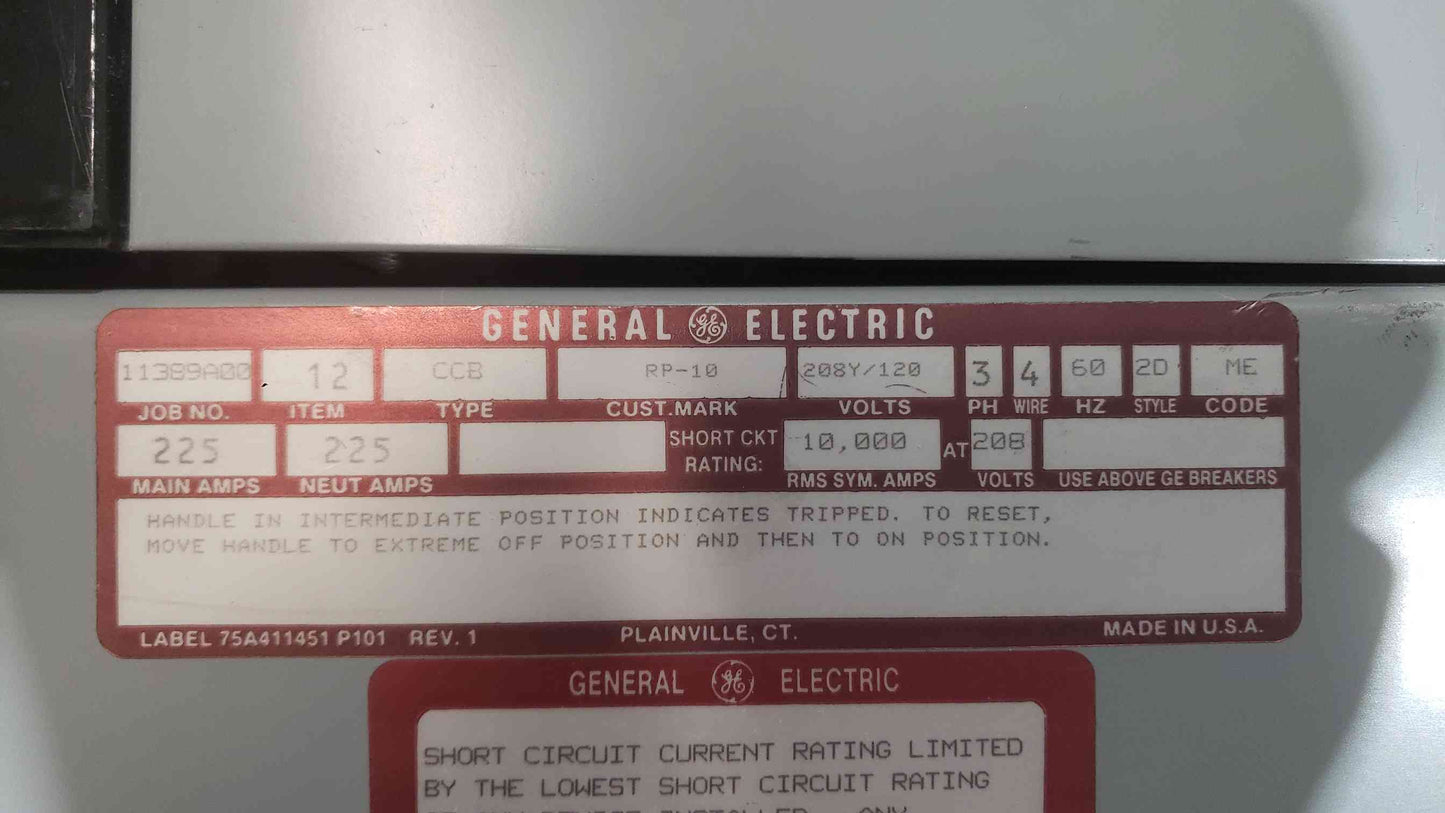 GE 225A 208Y/120 3PH 4W Panelboard (SKU: 112557)