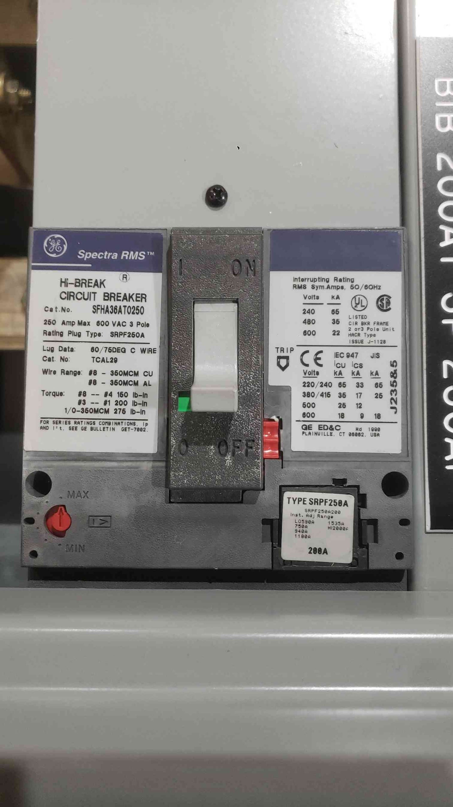 GE 250A Spectra 480V 3PH 4W Panelboard 3 Breakers SFHA36AT0250 (SKU: 112671)