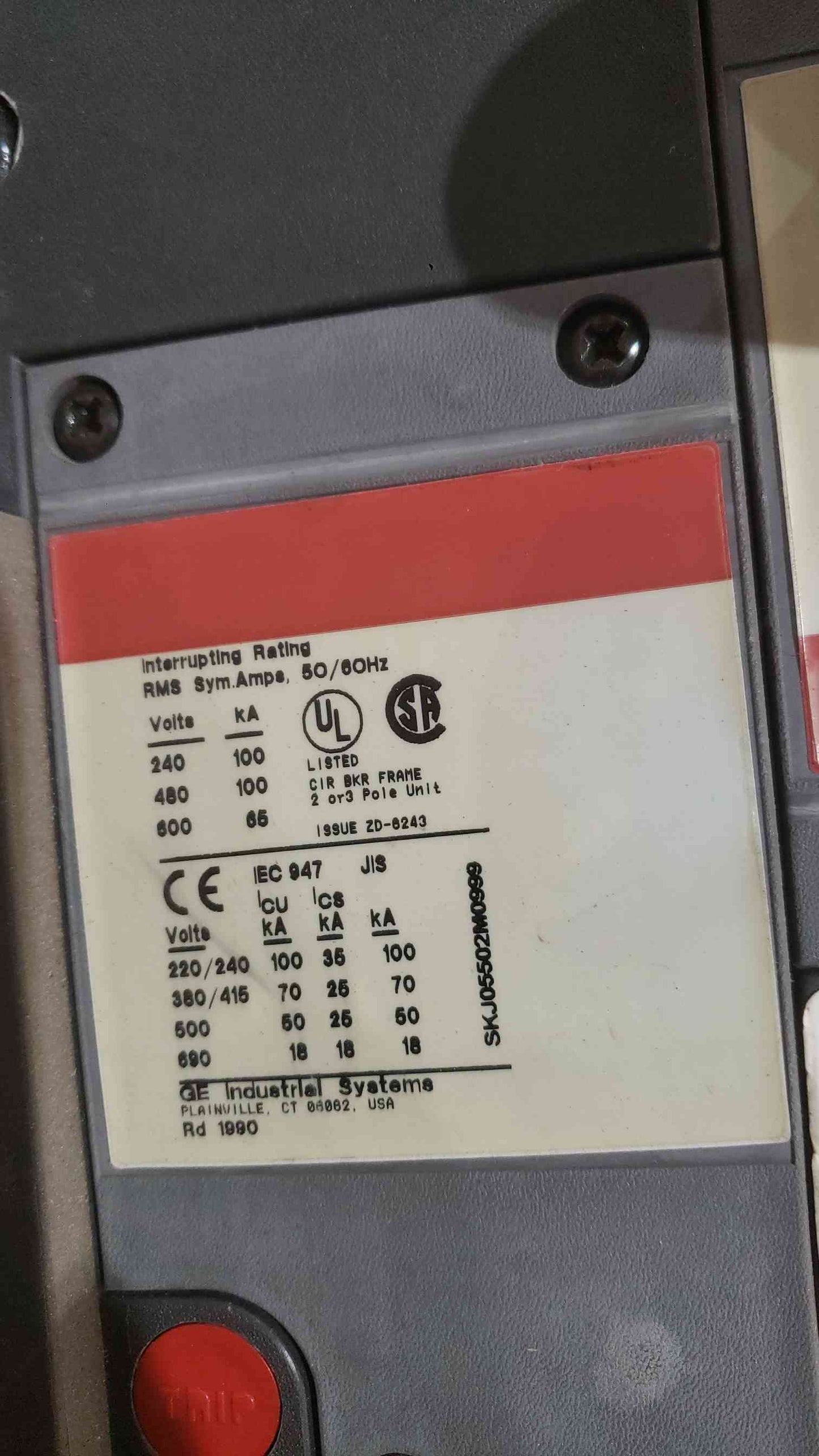 GE Spectra Series 4000A Switchboard Section | 480Y/277V 3PH 4W | (6) 800A & (1) 400A 3-Pole Breakers(SKU: 113125)