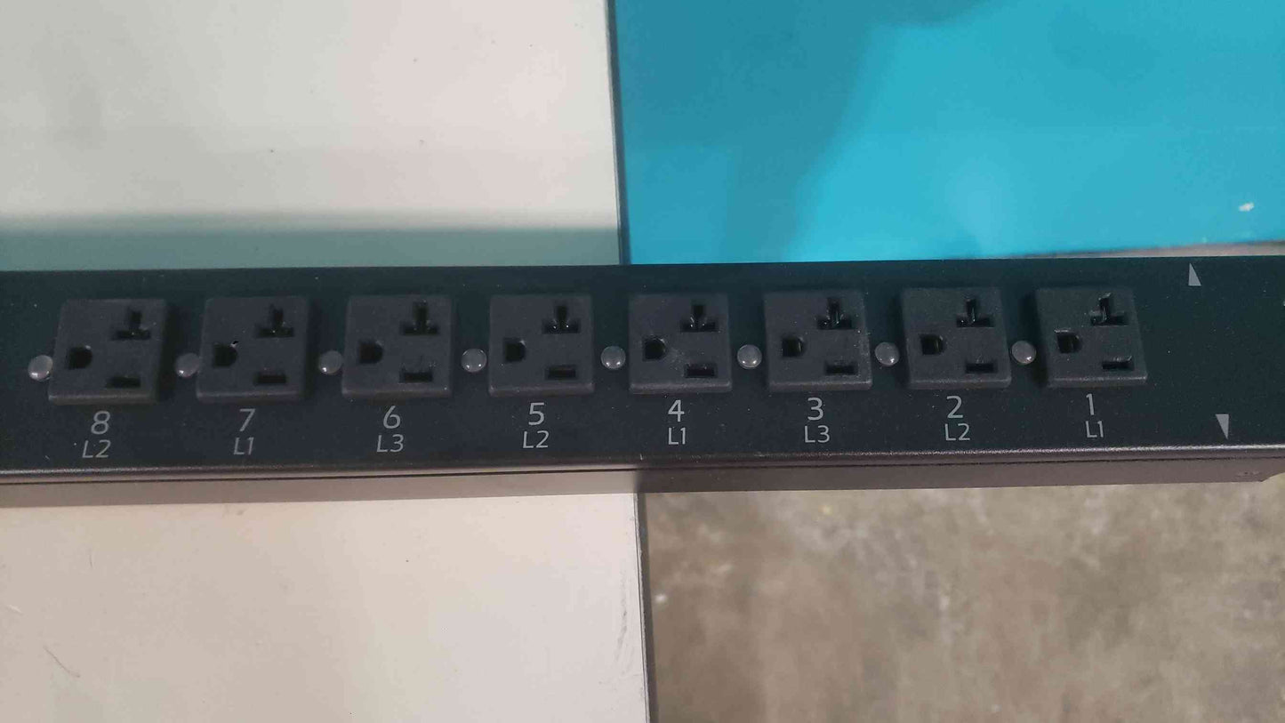 APC AP7960 Switched Rack PDU 0U 3-Phase 5.7kW 120V (24) NEMA 5-20R Outlets L21-20P