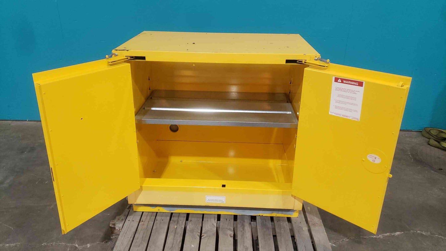 Justrite 35" 22 Gal. Flammable Liquid Storage Cabinet 25732 (SKU: S6LLST10107)