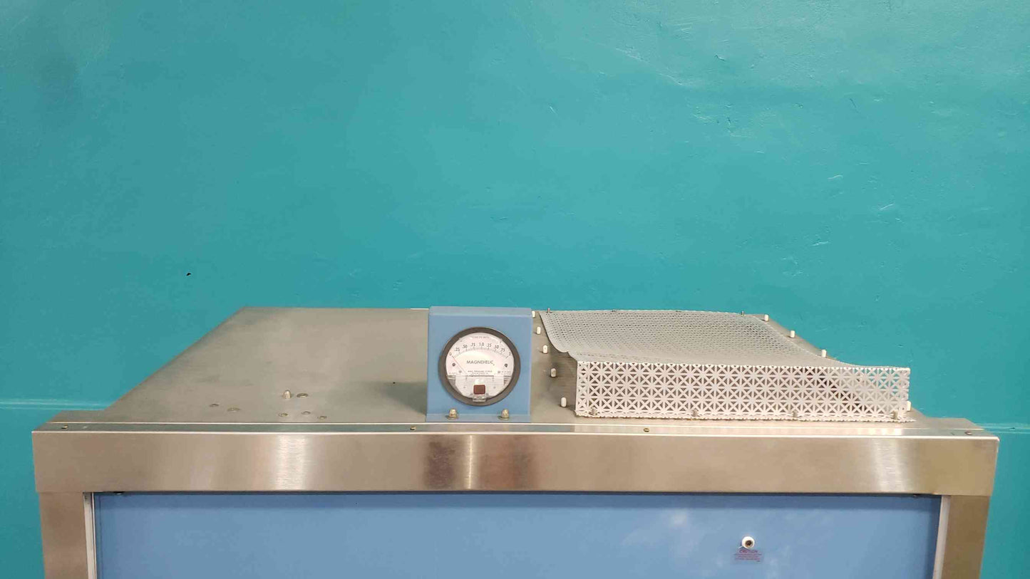 NuAire 4' Biological Safety Cabinet NU-425-400 (SKU: 113643)
