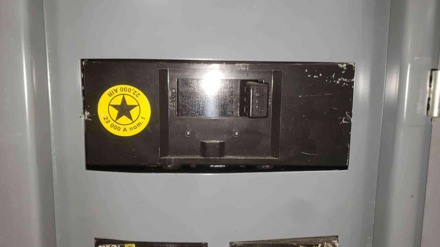 Square D Homeline 3 Phase Panelboard 200A Main Breaker 29x 20A 1-Pole HOMC40UC 208V