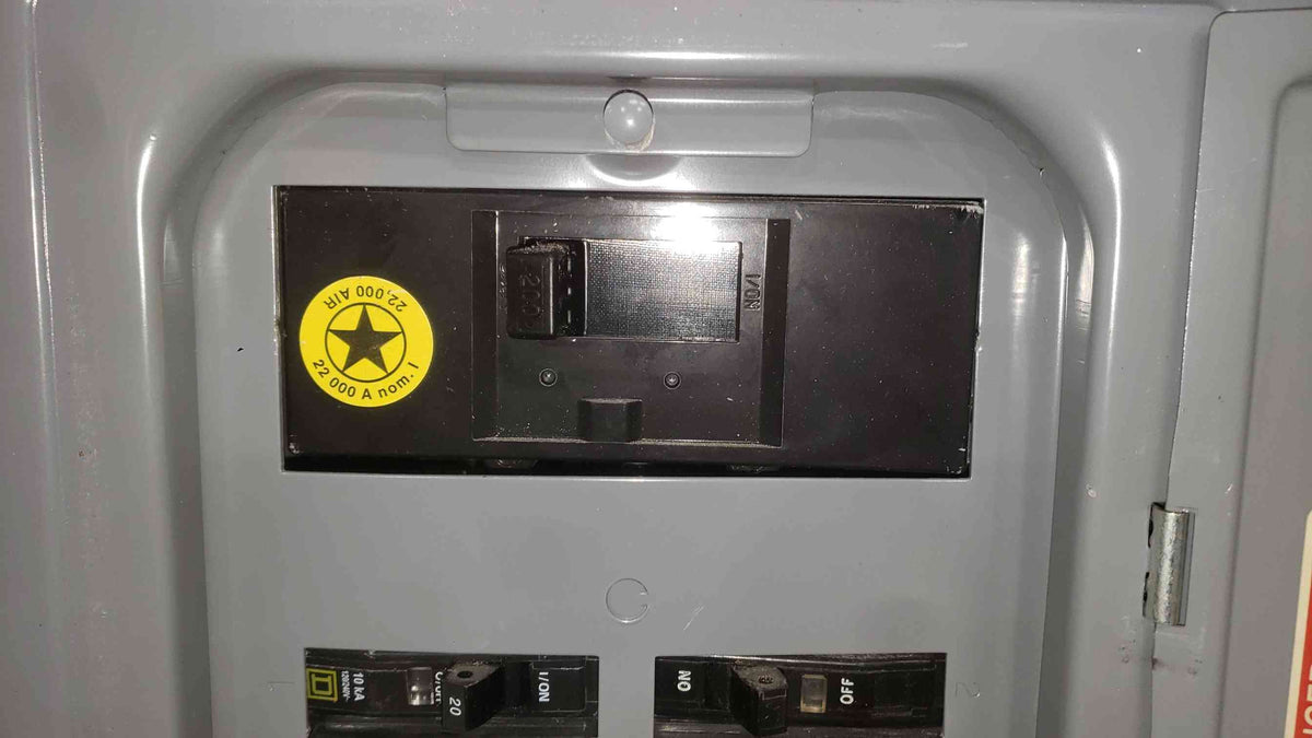 Square D QO 3 Phase Panelboard 200A Main Breaker 40x 20A 1-Pole Breakers QOC40UF