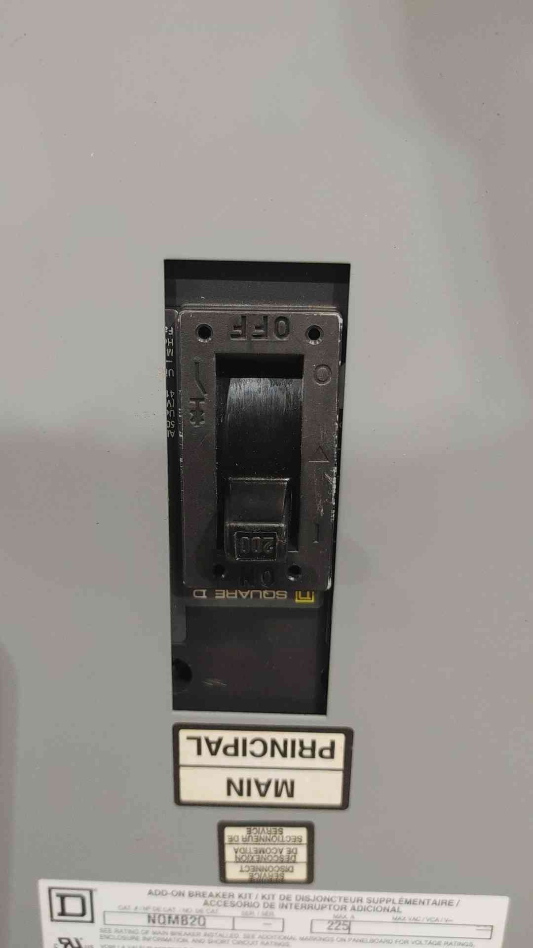 Square D QO 3 Phase Panelboard 200A Main Breaker 35x 20A 1-Pole Breakers QOC40U