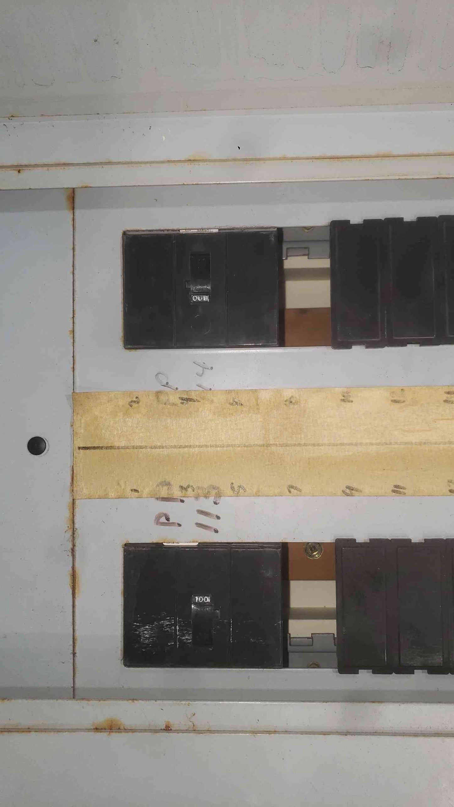 Cutler-Hammer 600A 208/120 3PH 4W Panelboard (SKU: 113921)