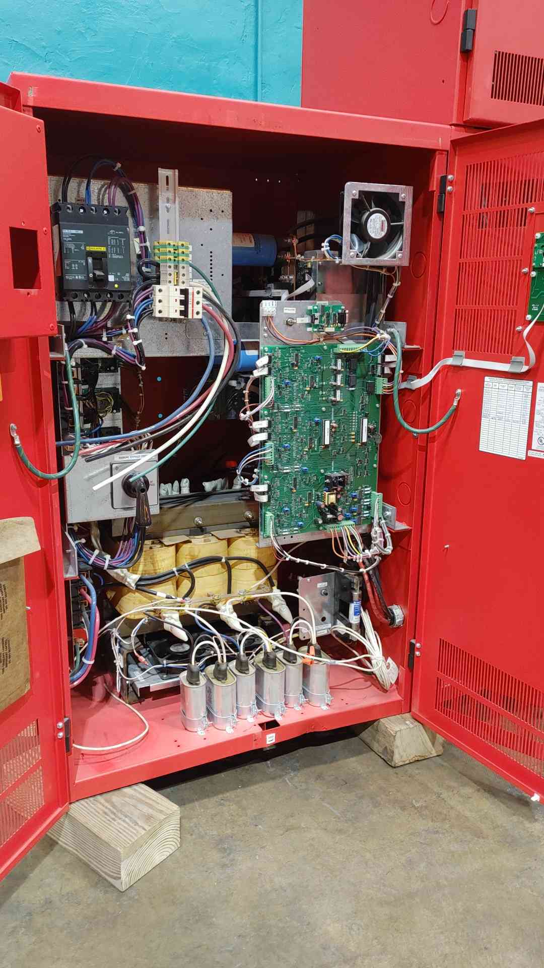 Myers Illuminator Central Inverter System IC3-016-HPCI 16.7kW No Batteries