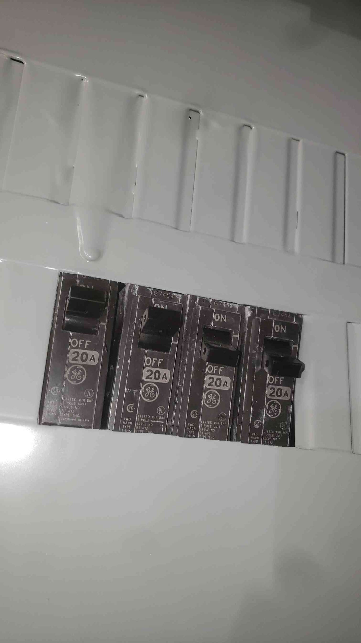 GE A-Series II 400A 208Y/120V 3 Phase Panelboard ALF3424MTX w/ THQL Breakers