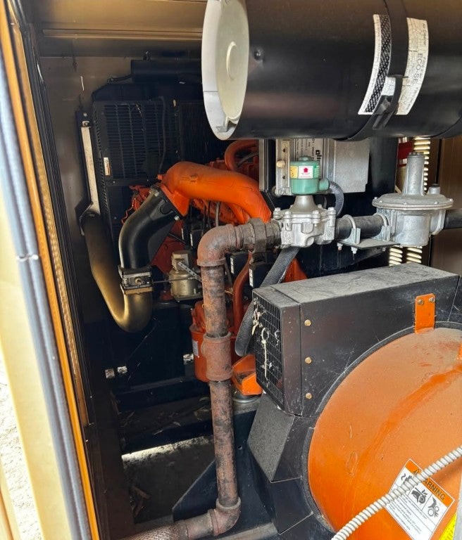 Generac 200kW Nat Gas LP Generator 3ph 277/480V Series 2000 257 HRS '04 CLEAN
