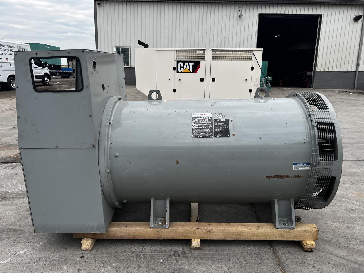 Marathon Gen End, 2200 kW, Low Hr, Take Off of MTU Engine, Less than 500 HRs.