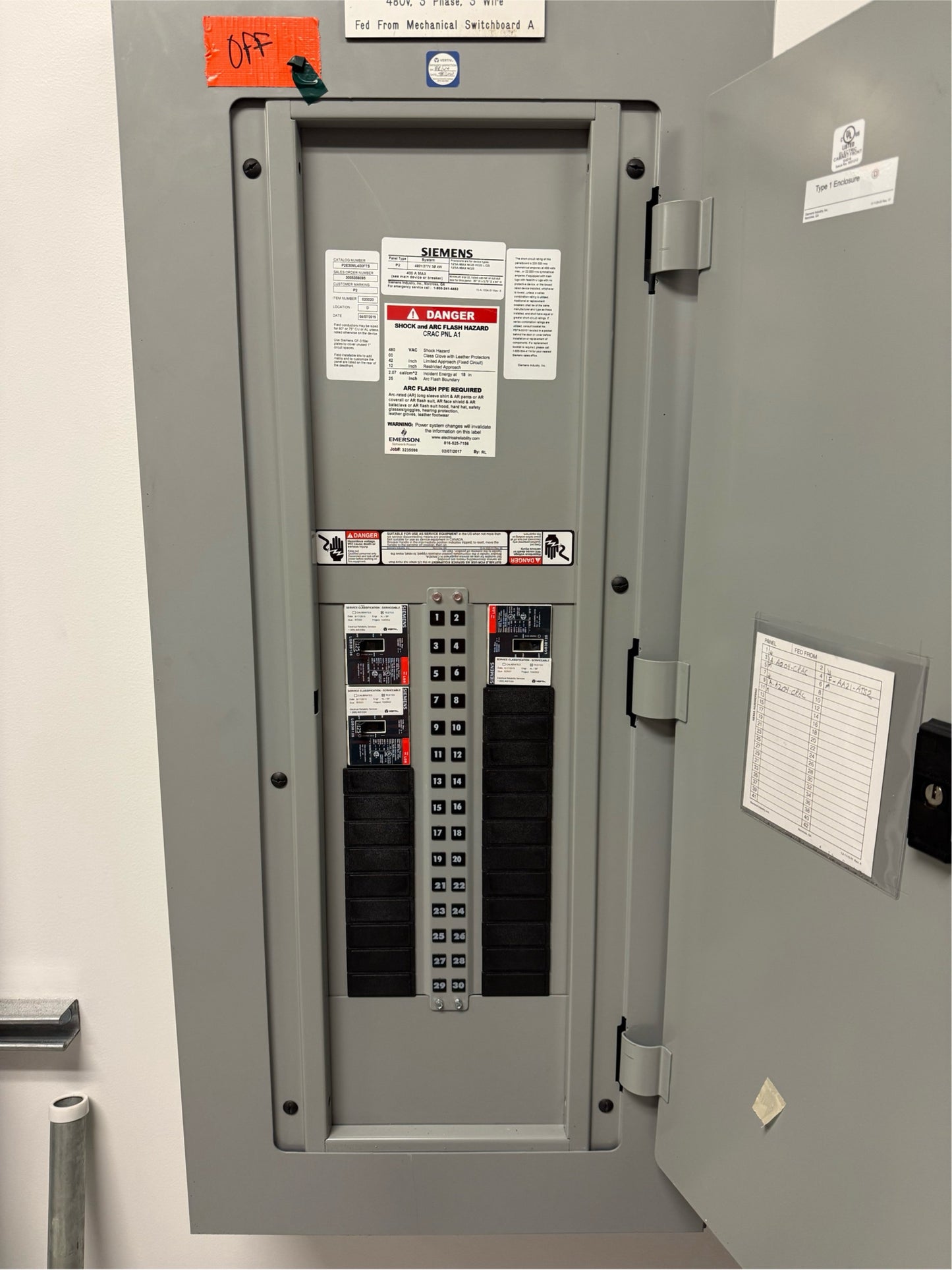Siemens LGB 400A Panelboard 3 breaker 3PH 480Y/277V P2E30ML400FTS
