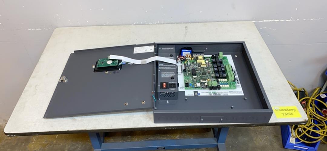 Liebert UML11500 Universal Monitor Panel(S6LLST5785)