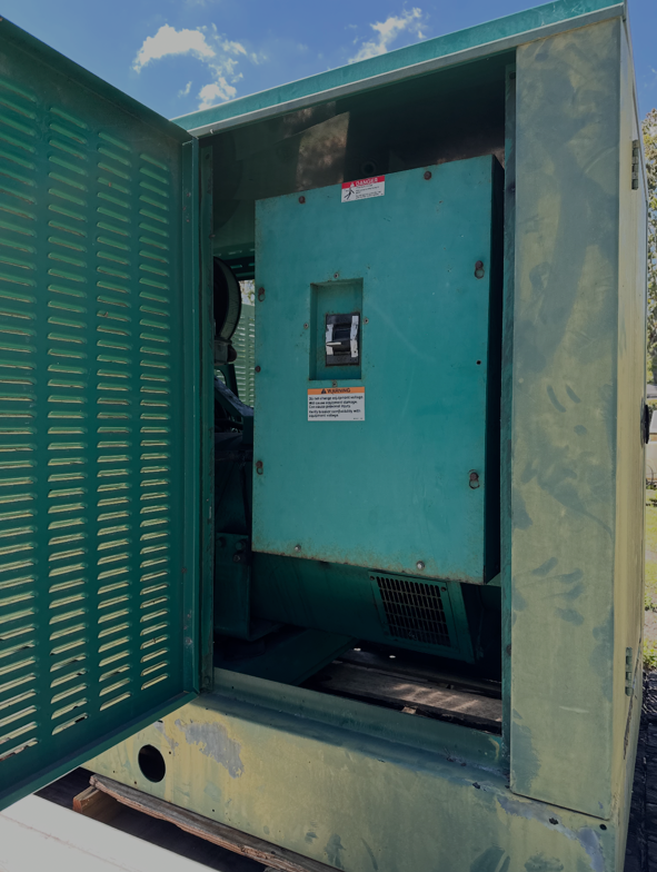 100KW Cummins GGHH Nat Gas LP Generator Multi Voltage 2300Hrs '04 TESTED