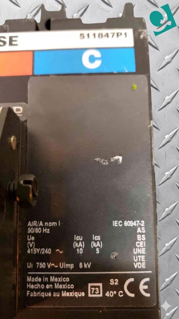 Square D 225 Amp Breaker QD 225 523372P7 (SKU: 2513AA)