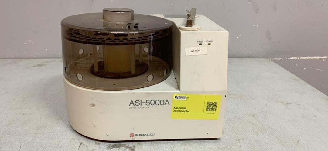 Shimadzu ASI-5000A AutoSampler in working condition prior to being moved to storage
