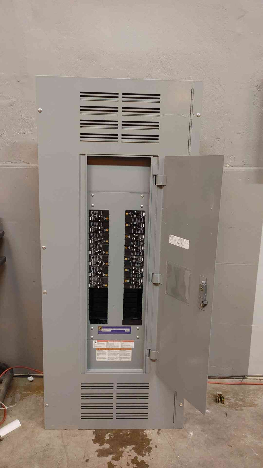 Square D Panelboard 120V / 208Y 600A 700A NF Paneloard Loaded NEW 14 Breakers