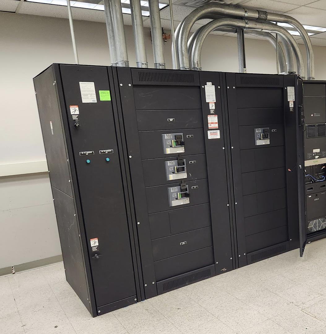 APC Switchgear 800A 3 Section 480V APC 4 Breaker PJ800(S6LLST9270)