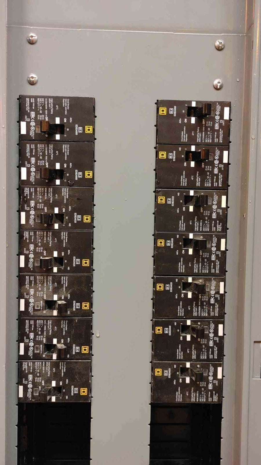 Square D Panelboard 120V / 208Y 600A 700A NF Paneloard Loaded NEW 14 Breakers