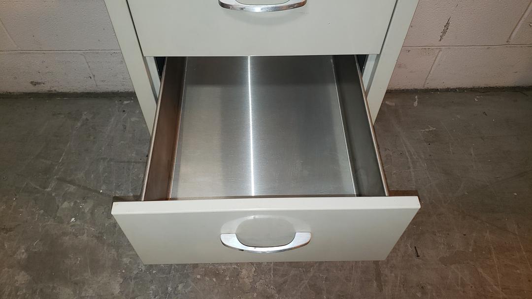 18" 4 Drawer Kewaunee Casework(S6LLST10101)