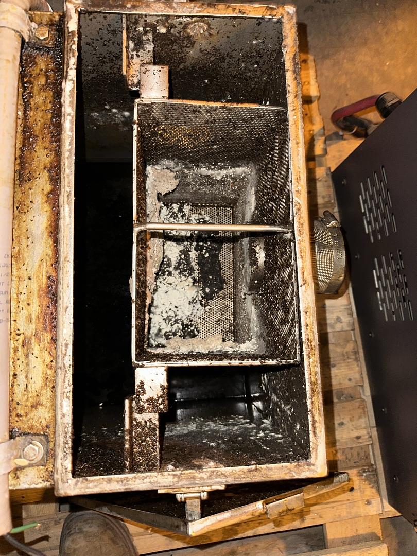 AGI Automatic Grease Interceptors(S6LLST5239)