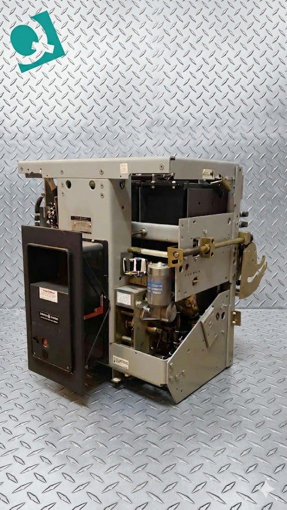 3200 GE Low Voltage Breaker AKR-8D-75-1 3200A MicroVersaTrip TR3253200 (SKU:14492AA)