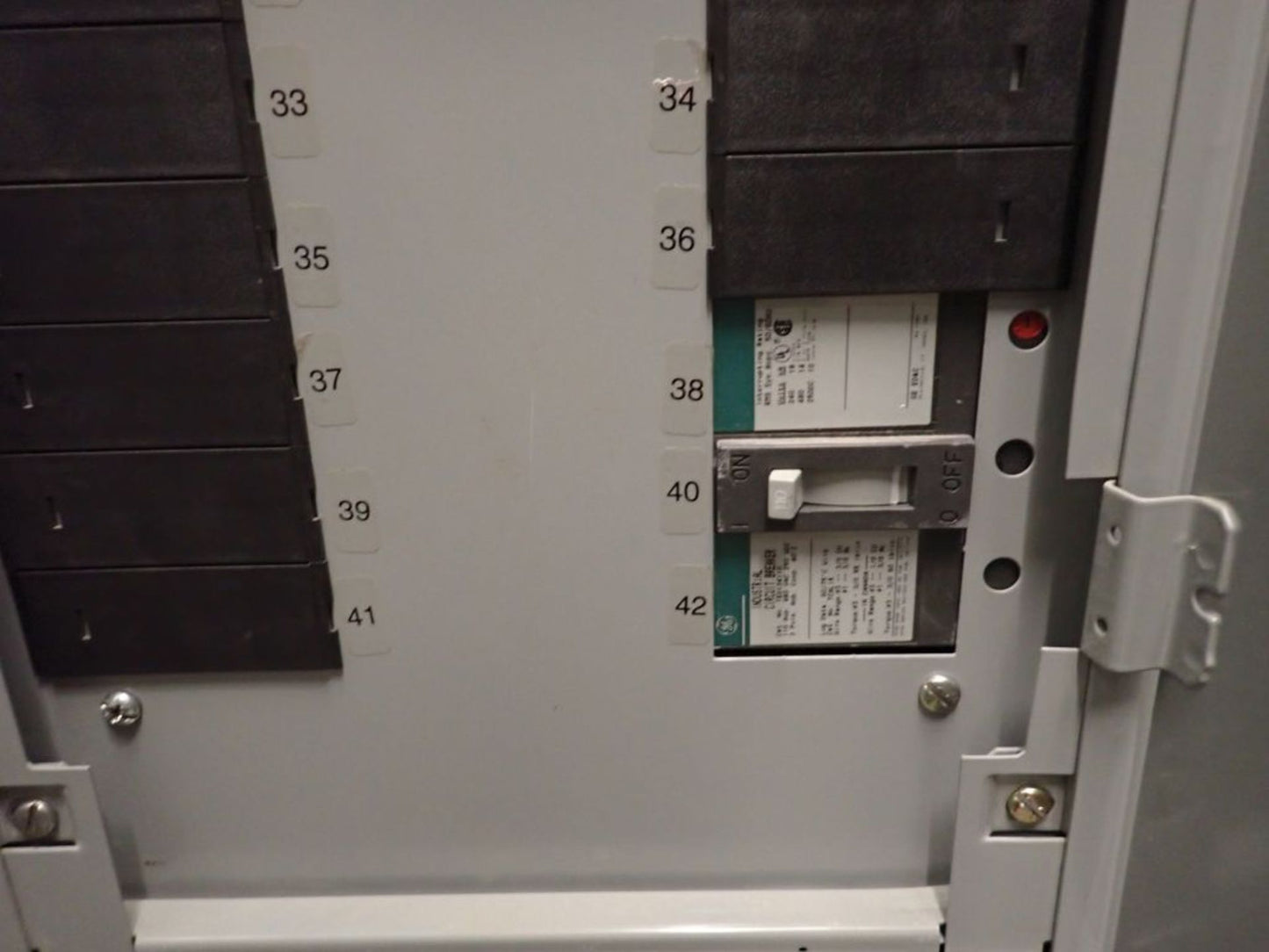 150A GE A Series Panelboard 480Y/277V with Circuit Breakers & Main