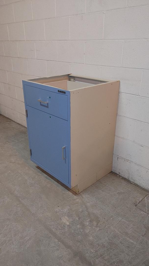 24" St Charles Lab Design(S6LLST11895)