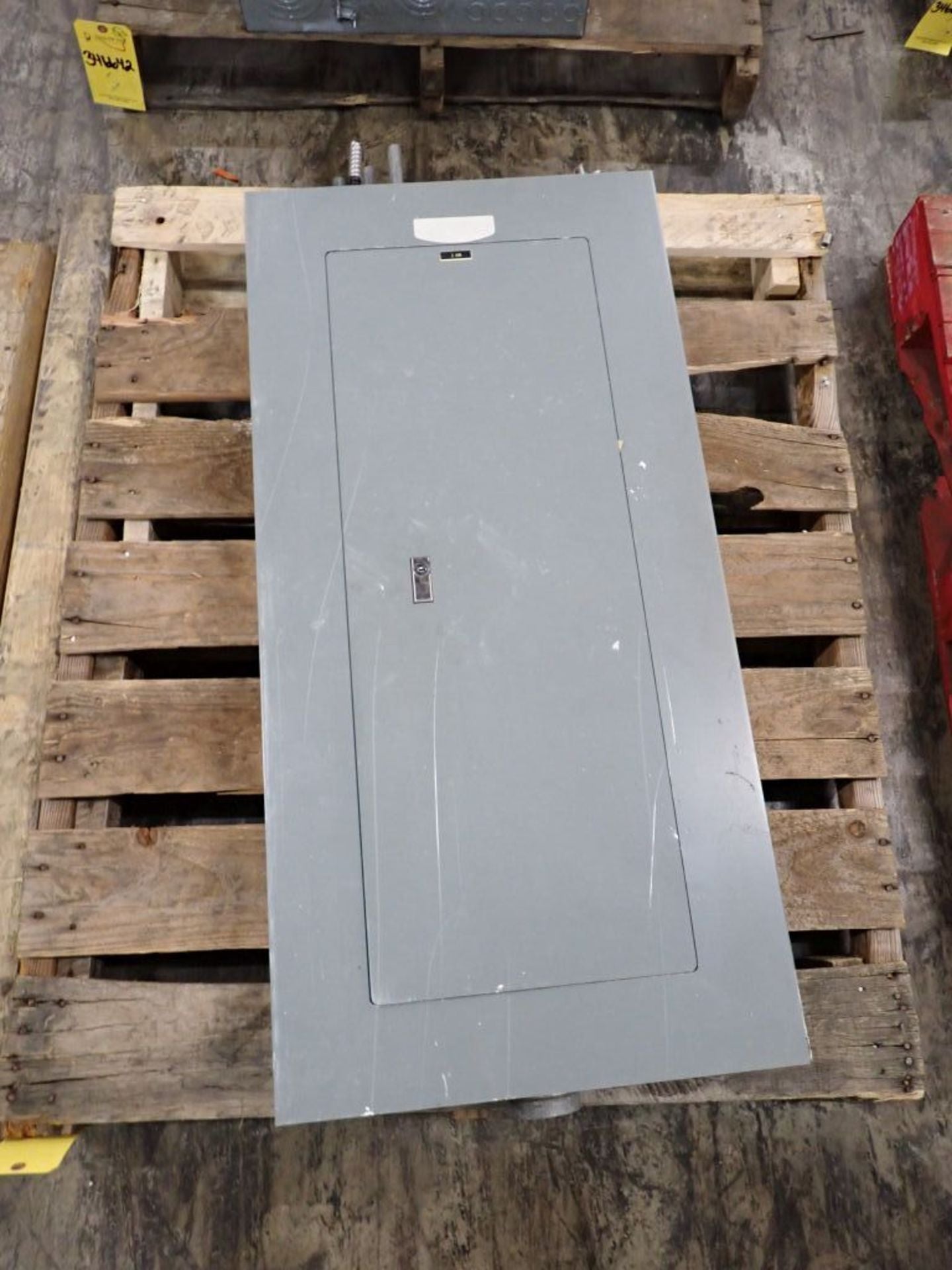 Square D 225A NEHB NHEB-3570-508 Panelboard 480Y/277, 240V, 3PH w/ Circuit Breakers