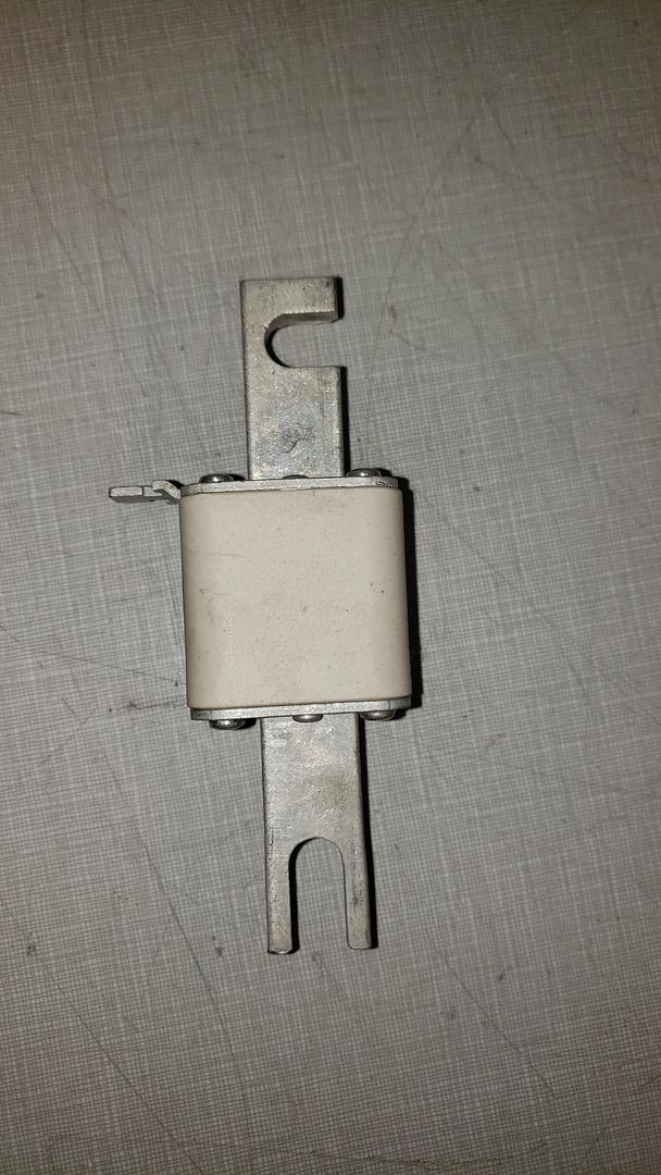 Lot of 5 Cooper Bussmann 170M3220 450 Amp 700V 200kA Fuse 450A(S6LLST11206)