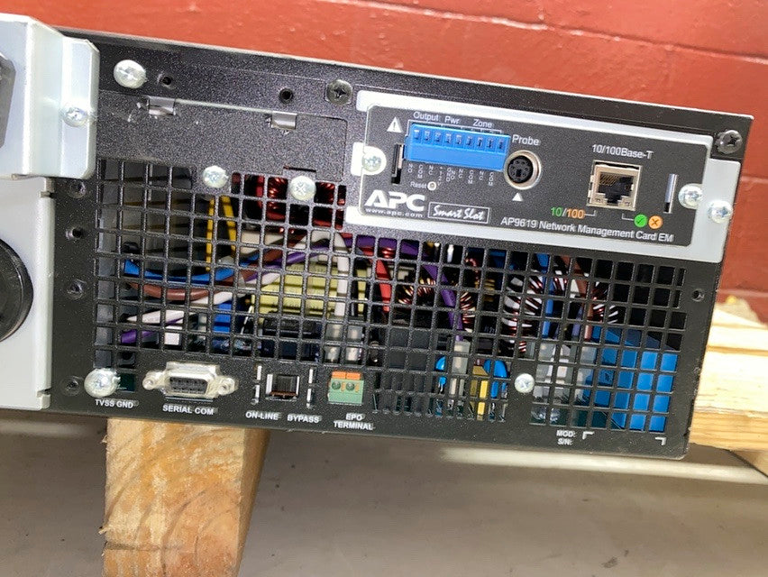 AS-IS APC Smart UPS SURT6000XLT (DAMAGED)