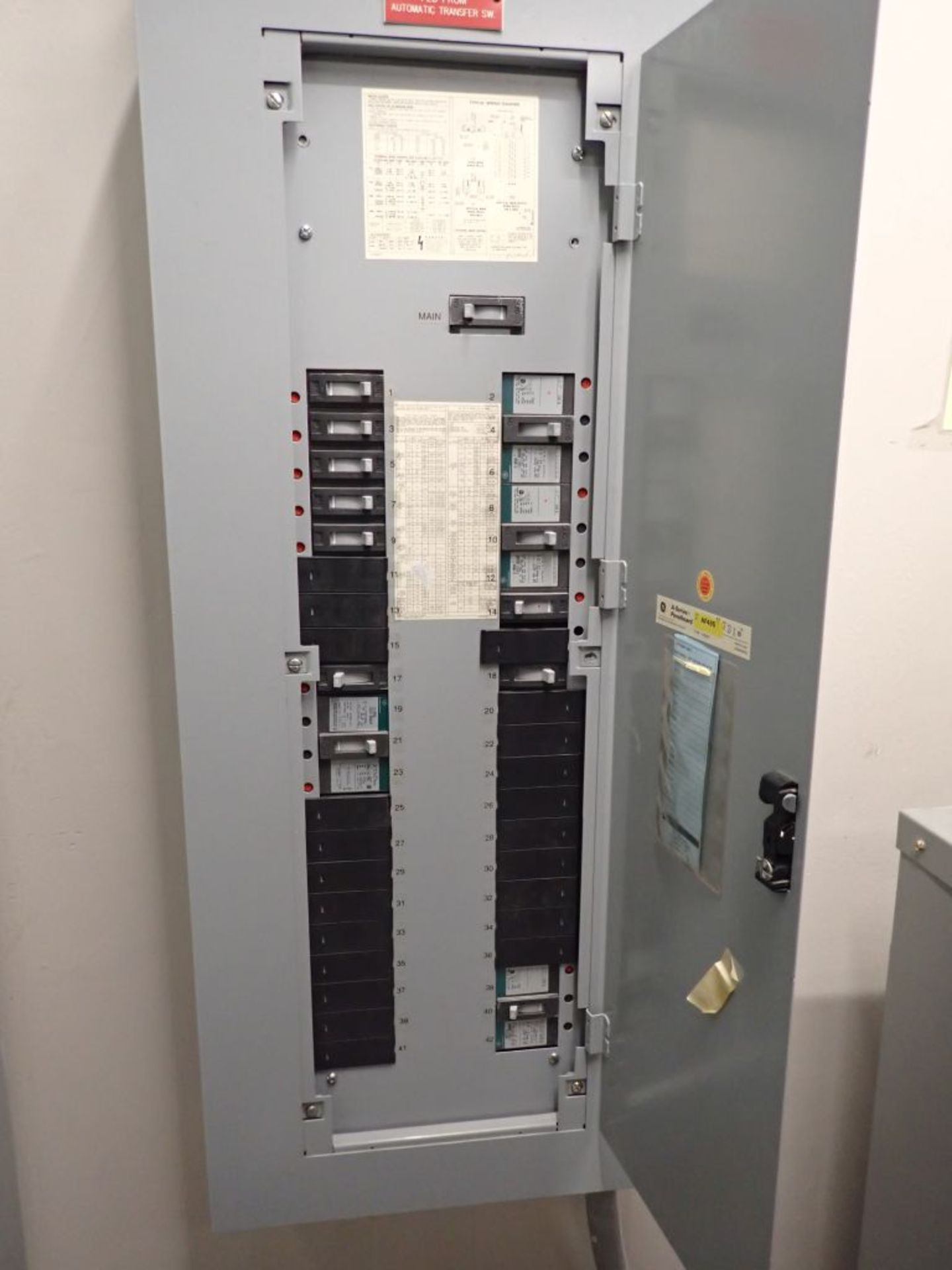150A GE A Series Panelboard 480Y/277V with Circuit Breakers & Main