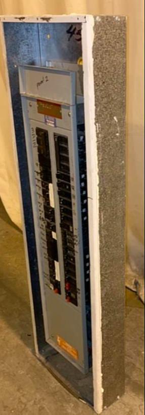 100A GE THQL Panelboard 120/208v Loaded(S6LLST3963)
