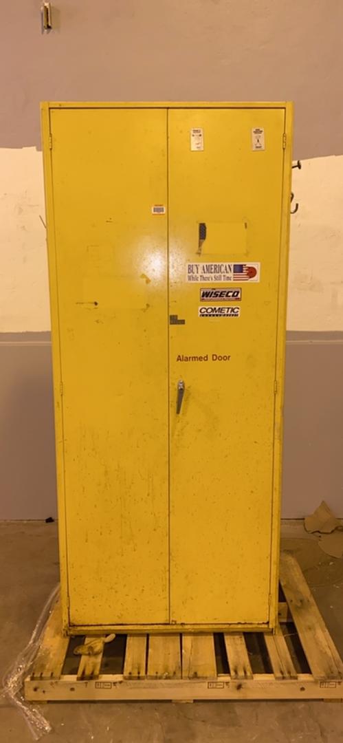 87" Yellow WISECO Storage Cabinet Large(S6LLST3738)