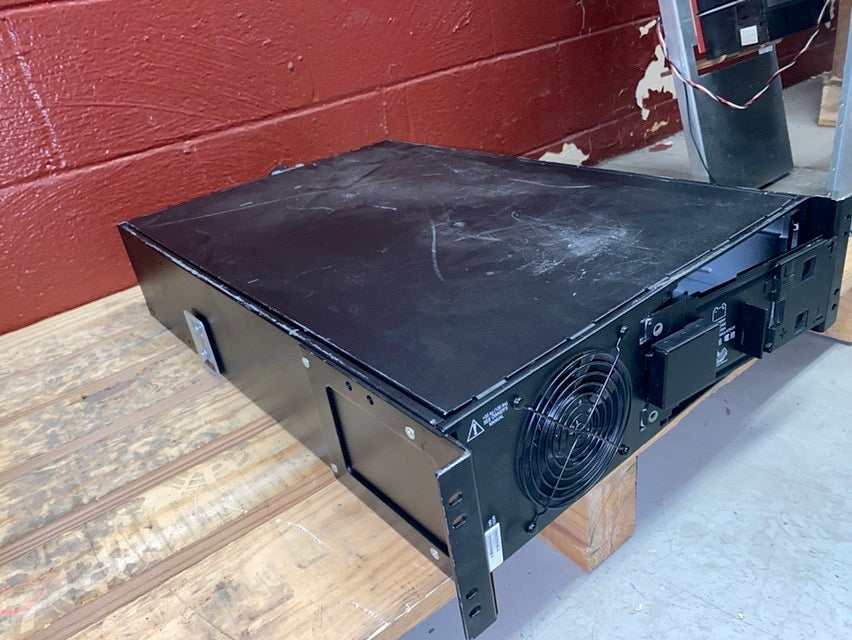 AS-IS APC Smart UPS SURT6000XLT (DAMAGED)