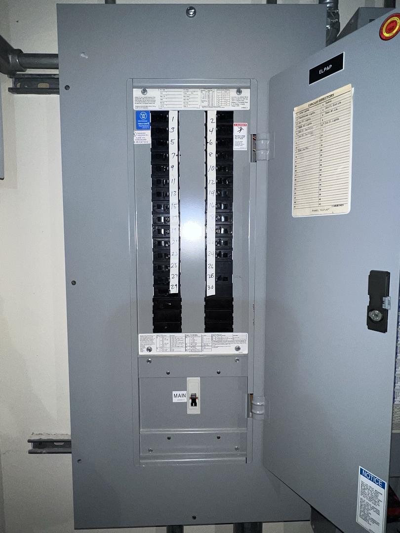 100A PRL2 480V, 277V Panelboard W/ Main & Breakers 36 ckt (SKU: 13331)(S6LLST13331)