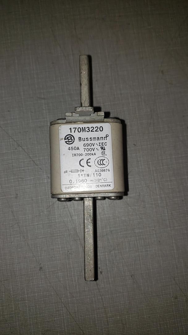 Lot of 5 Cooper Bussmann 170M3220 450 Amp 700V 200kA Fuse 450A(S6LLST11206)