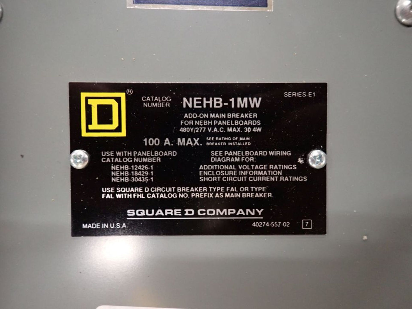 100A Square D NEHB 480Y/277V, 3PH, 4W Panelboard w/ Circuit Breakers & Main Breaker