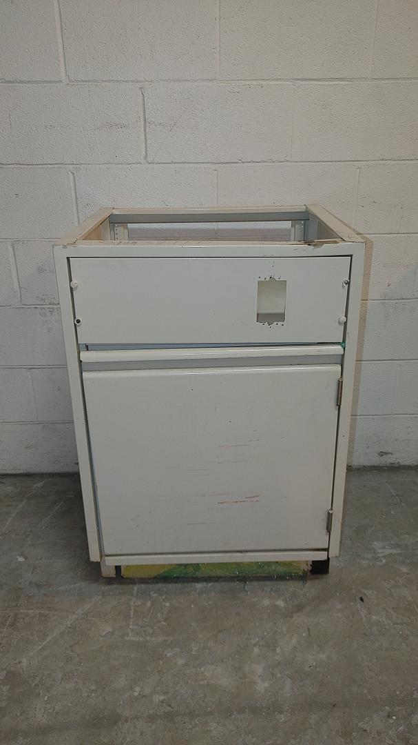 2' Metal Casework Fume Hood Bench Kewaunee Contour(S6LLST11878)