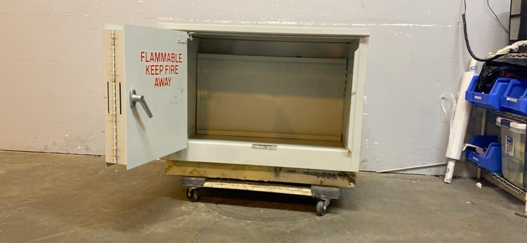 36x24x28 Flammable Fire Proof Cabinet(S6LLST6509)