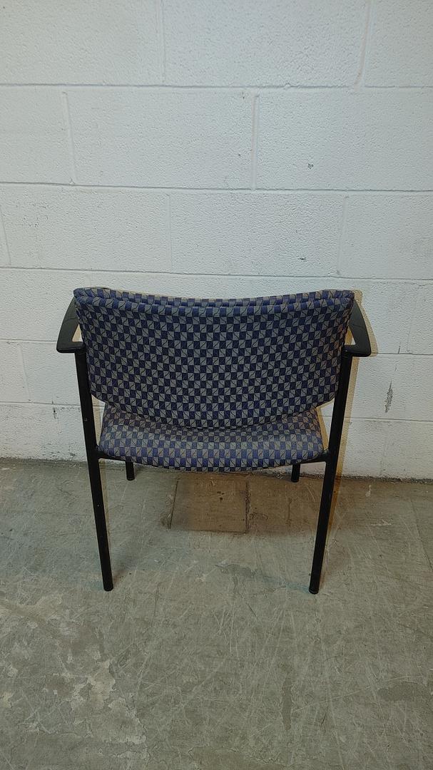 *Pickup Only* Steel Case Fabric Chair 475412M(S6LLST11603)