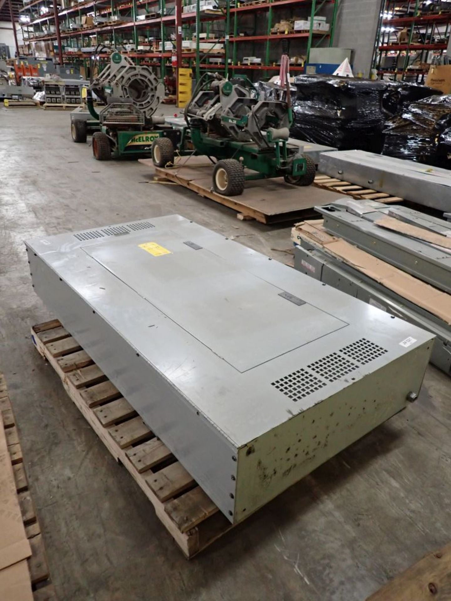 Siemens S4 400A Panelboard with 13 Circuit Breakers 480Y/277V, 3PH