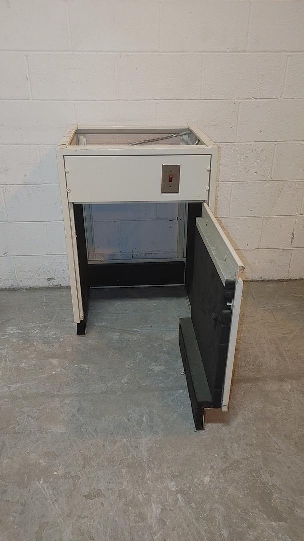 2' Metal Casework Fume Hood Bench Kewaunee Contour(S6LLST11878)