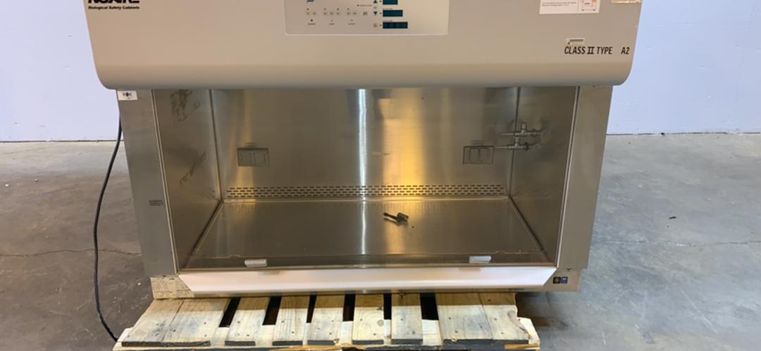 NUAIRE Class II Type A2 Fume hood NU-440-400(S6LLST8287)