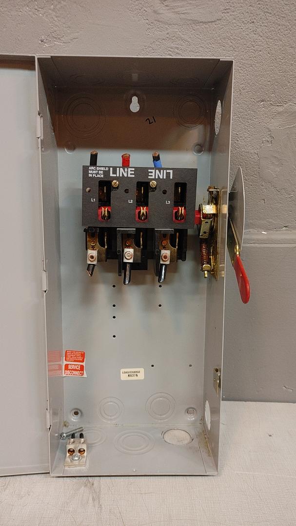 100A GE Safety Switch TGN3323(S6LLST12728)