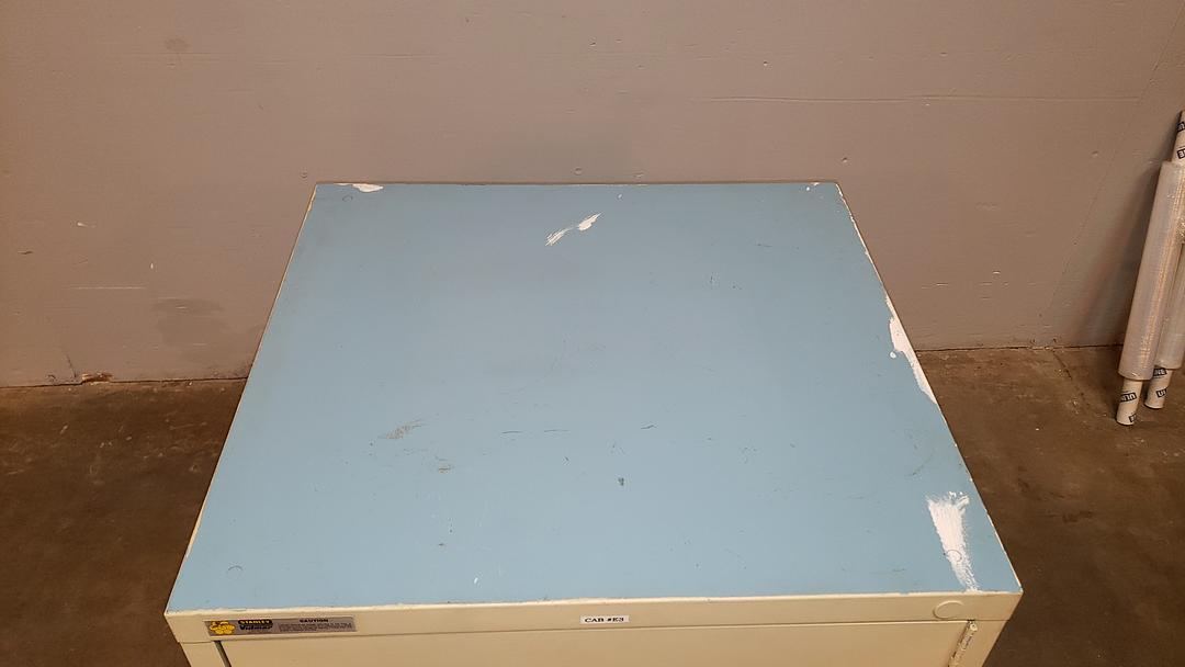 30" STANLEY Vidmar 1 Door Storage Cabinet(S6LLST10034)