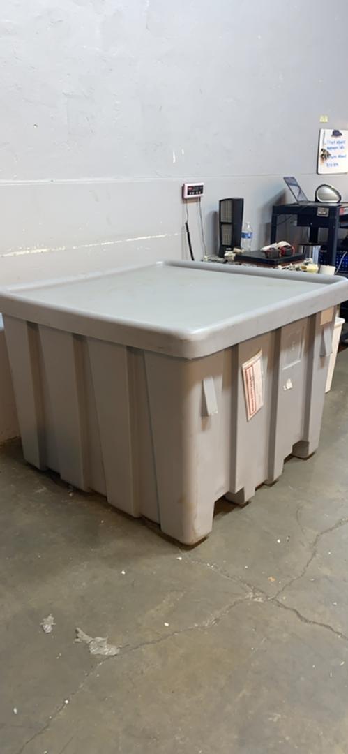 45x45x34 Plastic Container with Lid(S6LLST6433)