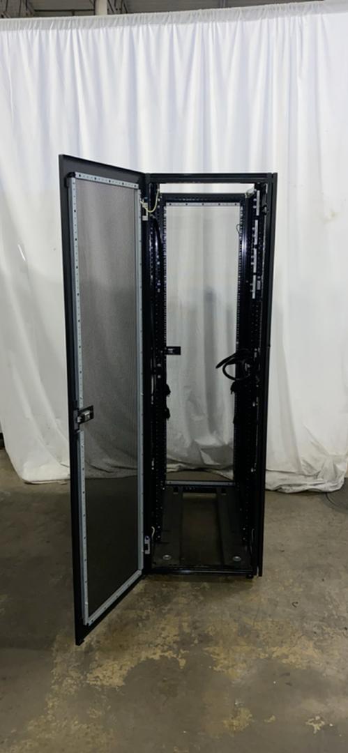 42U Hitachi Server Rack(S6LLST4838)