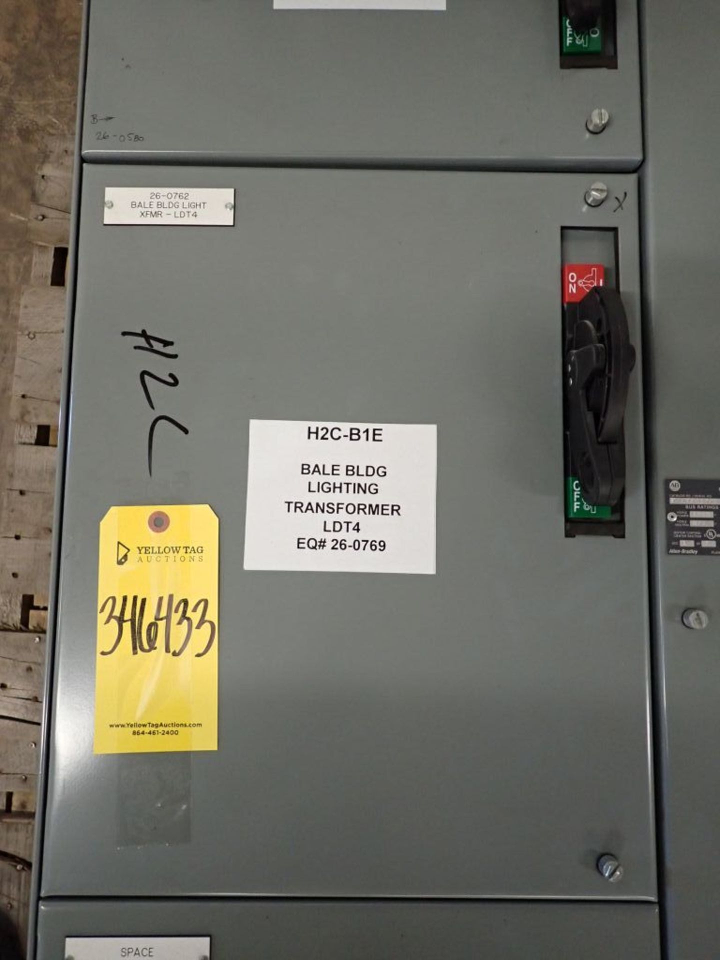 Allen-Bradley 1200A/300A MCC 1 Section w/ 3 Buckets