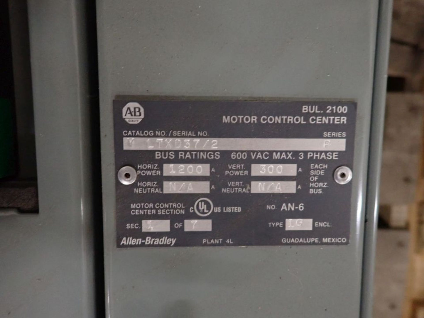 Allen-Bradley 1200A/300A MCC 1 Section w/ 3 Buckets